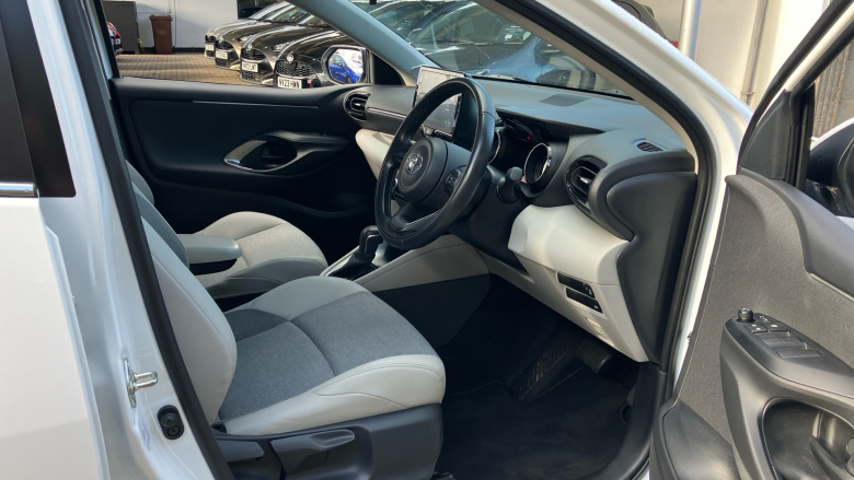 Toyota Yaris 1.5 Hybrid Excel 5dr CVT Hybrid Hatchback